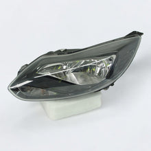 Laden Sie das Bild in den Galerie-Viewer, Frontscheinwerfer Ford Focus III BM51-13W030-CL BM51-13W030 Links Headlight