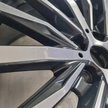 Load image into Gallery viewer, 1x Alufelge 18 Zoll 8.0" 5x112 57ET Glanz Schwarz 6856089 BMW F44 1 F40 FEL4977787173dt
