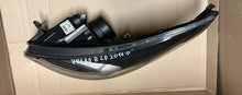 Laden Sie das Bild in den Galerie-Viewer, Frontscheinwerfer Opel Vivaro B Links Scheinwerfer Headlight