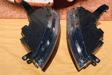 Load image into Gallery viewer, Frontscheinwerfer VW Caddy 2K8941005D 2K8941006D Ein Stück (Rechts oder Links)