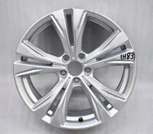 Laden Sie das Bild in den Galerie-Viewer, 1x Alufelge 18 Zoll 8.0" 5x108 42ET Glanz Silber 32243390 Volvo S60 V60 S90 V90