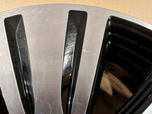 Load image into Gallery viewer, 1x Alufelge 18 Zoll 7.0" 5x114.3 45ET 52910-3W710 Kia Sportage Rim Wheel FEL9975862468ma