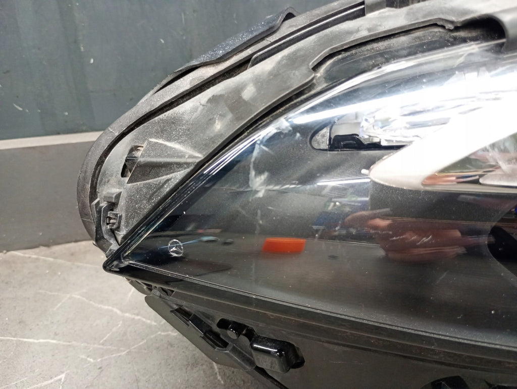 Frontscheinwerfer Mercedes-Benz A1779065804 LED Rechts Scheinwerfer Headlight SCH4883341823yi