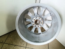 Laden Sie das Bild in den Galerie-Viewer, 1x Alufelge 17 Zoll 8.5" 5x112 36ET A1724010702 Mercedes-Benz Rim Wheel FEL7403842844ey
