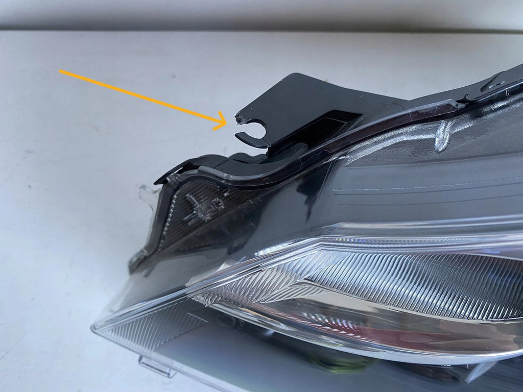 Frontscheinwerfer Toyota Yaris ARO15728 Links Scheinwerfer Headlight SCH6253728028af