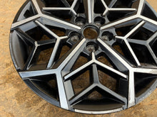Load image into Gallery viewer, 1x Alufelge 19 Zoll 7.5&quot; 5x114.3 51ET 52910-N7400 Hyundai Tucson Rim Wheel