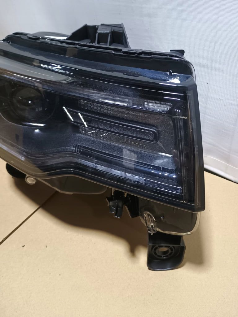 Frontscheinwerfer Jeep Grand Cherokee 68266656AJ Xenon Rechts Headlight SCH5433676349vr
