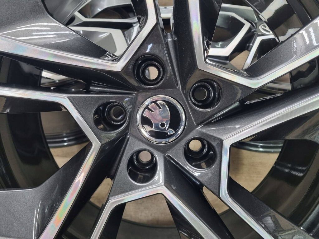 4x Alufelge 19 Zoll 7.5" 5x112 48ET Matt Graphit 5E3601025 Skoda Octavia Iv FEL1884380331qe