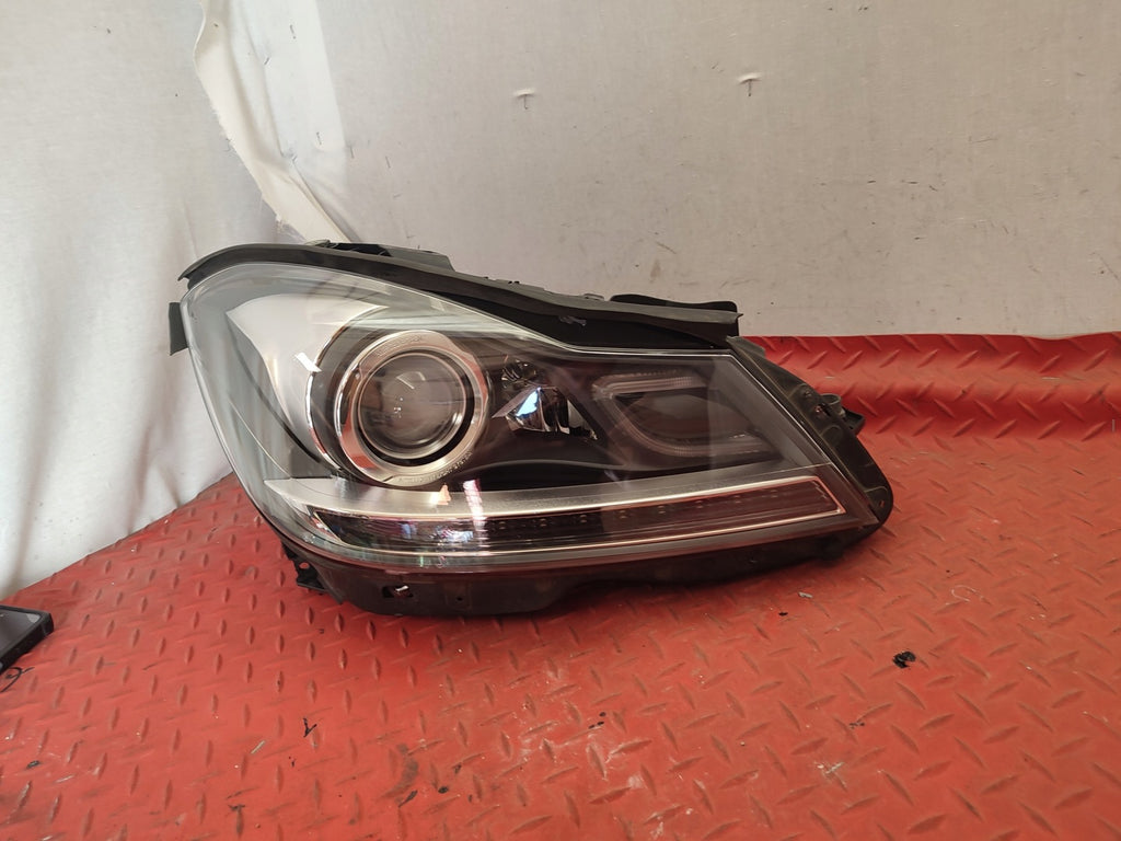 Frontscheinwerfer Mercedes-Benz W204 W2048205959 LED Rechts Headlight