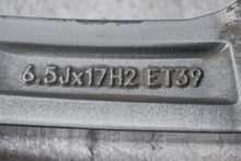 Laden Sie das Bild in den Galerie-Viewer, 1x Alufelge 17 Zoll 6.5" 5x100 39ET Matt Grau 2GM601025G VW T-Cross Rim Wheel FEL9654782081af