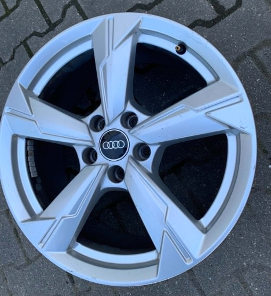 1x Alufelge 18 Zoll 8.0" 5x112 4K0601025D Audi Rim Wheel FEL6290691156lh