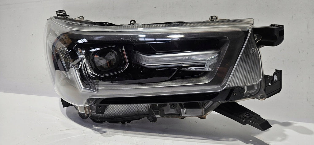 Frontscheinwerfer Toyota Hilux VIII Full LED Rechts Scheinwerfer Headlight SCH9892425655du