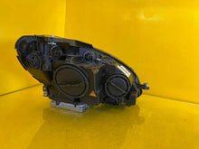 Laden Sie das Bild in den Galerie-Viewer, Frontscheinwerfer Mercedes-Benz W204 A2048207561 Xenon Links Headlight SCH5058824850wh