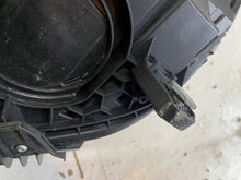 Load image into Gallery viewer, Frontscheinwerfer Mercedes-Benz W206 A2069066204 LED Rechts Headlight SCH9502938936vq