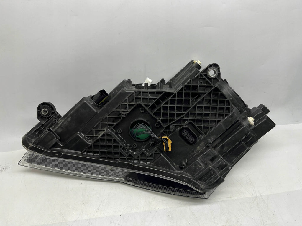 Frontscheinwerfer Skoda Superb III 3V1941016B Xenon Rechts Headlight