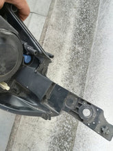 Laden Sie das Bild in den Galerie-Viewer, Frontscheinwerfer Peugeot 2008 I Rechts Scheinwerfer Headlight
