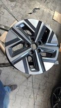 Load image into Gallery viewer, 1x Alufelge 17 Zoll 7.0&quot; 5x114.3 52910-DD100- Hyundai Kona Rim Wheel