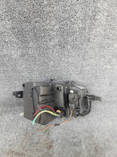 Load image into Gallery viewer, Frontscheinwerfer Citroën C3 III LED Ein Stück (Rechts oder Links) Headlight