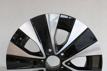 Load image into Gallery viewer, 1x Alufelge 17 Zoll 7.0&quot; 5x112 A4474015200 Mercedes-Benz Vito W447 Rim Wheel