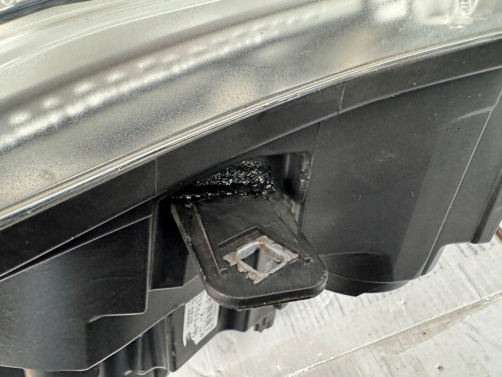 Frontscheinwerfer Mercedes-Benz Sprinter A9068205600 LED Links Headlight