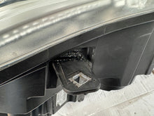 Laden Sie das Bild in den Galerie-Viewer, Frontscheinwerfer Mercedes-Benz Sprinter A9068205600 Links Headlight SCH3397175179qa