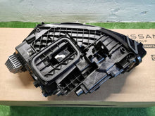 Load image into Gallery viewer, Frontscheinwerfer Mercedes-Benz Gla H247 A2479067801 Rechts Headlight SCH8041910546kz