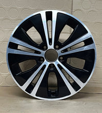 Load image into Gallery viewer, 1x Alufelge 17 Zoll 7.5&quot; 5x112 40ET A2134015100 Mercedes-Benz W213 Rim Wheel