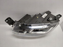 Laden Sie das Bild in den Galerie-Viewer, Frontscheinwerfer Toyota Proace City 9835780680 Links Scheinwerfer Headlight SCH3751180334gv