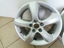 Laden Sie das Bild in den Galerie-Viewer, 1x Alufelge 15 Zoll 6.0&quot; 5x100 43ET 5J0601025A Skoda Fabia Rim Wheel