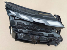 Laden Sie das Bild in den Galerie-Viewer, Frontscheinwerfer Skoda Enyaq IV 5LB941036 Rechts Scheinwerfer Headlight SCH4318502754ms