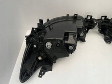 Laden Sie das Bild in den Galerie-Viewer, Frontscheinwerfer Mazda Cx5 Cx-5 KD31-51030 Full LED Rechts oder Links