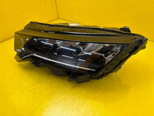 Laden Sie das Bild in den Galerie-Viewer, Frontscheinwerfer Skoda Octavia IV 5E4941009 LED Links Scheinwerfer Headlight SCH9983897601gy