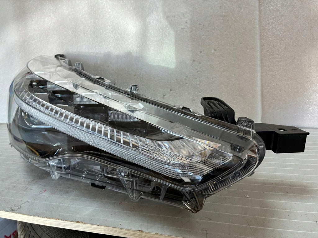 Frontscheinwerfer Toyota Corolla Full LED Rechts Scheinwerfer Headlight SCH2025213225nx