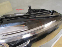 Laden Sie das Bild in den Galerie-Viewer, Frontscheinwerfer Mercedes-Benz W247 A2479061004 LED Rechts Headlight SCH8314159099yt
