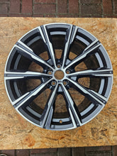 Load image into Gallery viewer, 1x Alufelge 20 Zoll 10.5" 5x112 40ET Glanz 8071997 BMW 1 Rim Wheel FEL9533438916de