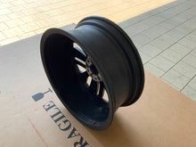 Laden Sie das Bild in den Galerie-Viewer, 1x Alufelge 19 Zoll 7.5&quot; 5x108 42ET 9820411177 Peugeot Ii Rim Wheel