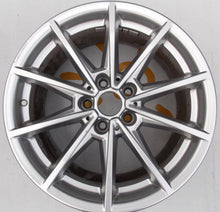 Laden Sie das Bild in den Galerie-Viewer, 1x Alufelge 17 Zoll 7.5" 5x112 30ET Glanz Silber 6896762 BMW G30 G22 G20 G26 FEL1561594693ol