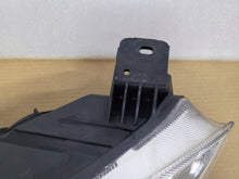 Laden Sie das Bild in den Galerie-Viewer, Frontscheinwerfer Ford Focus JX7B-13W029-AE Rechts Scheinwerfer Headlight SCH3555451304jy