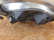 Laden Sie das Bild in den Galerie-Viewer, Frontscheinwerfer Mercedes-Benz W251 A2518202861 Rechts Scheinwerfer Headlight SCH3380355094yz