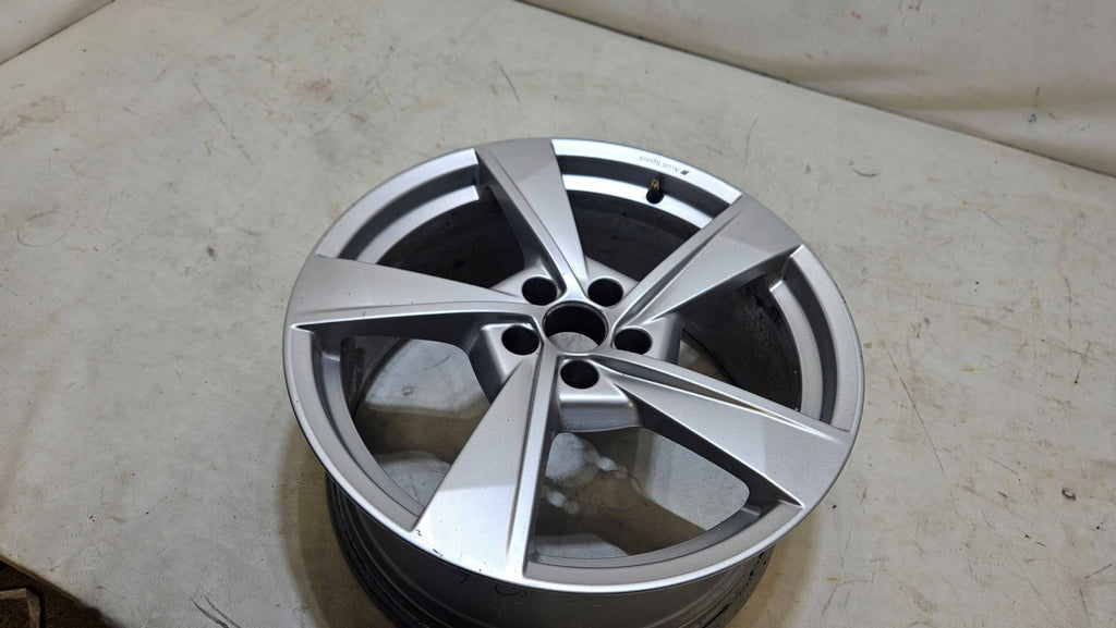 1x Alufelge 19 Zoll 8W0601025ES Audi A4 Rim Wheel FEL2937831237zw
