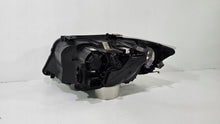 Laden Sie das Bild in den Galerie-Viewer, Frontscheinwerfer BMW 3 E91 E90 12484246235 Rechts Scheinwerfer Headlight SCH6295789835da