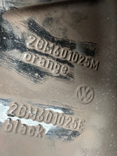 Load image into Gallery viewer, 1x Alufelge 17 Zoll 6.5" 5x100 39ET 2GM601025E VW T-Cross Rim Wheel FEL5198714191yc