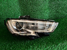 Laden Sie das Bild in den Galerie-Viewer, Frontscheinwerfer Audi A3 8V0941044E Xenon Rechts Scheinwerfer Headlight