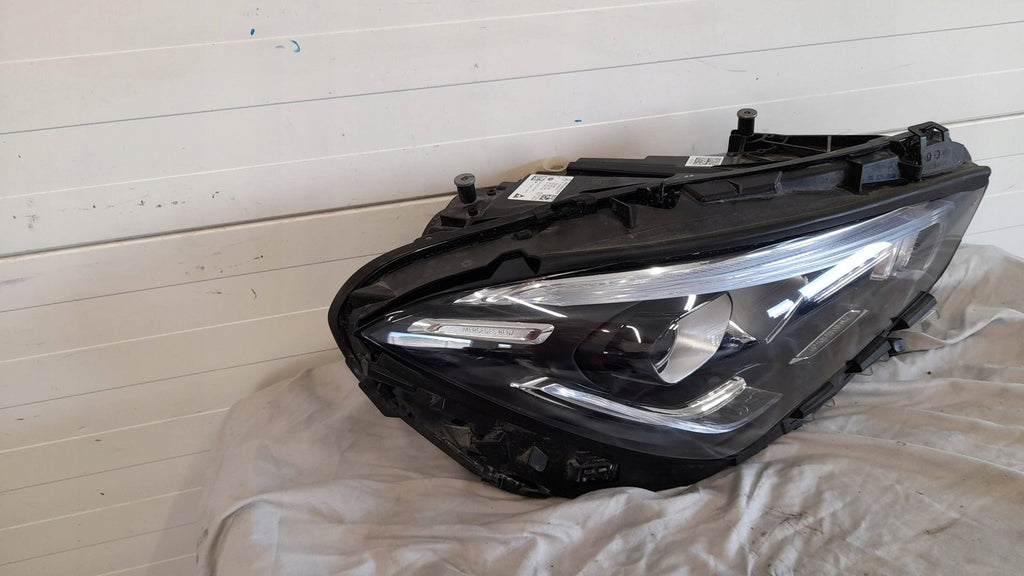 Frontscheinwerfer Mercedes-Benz Cla X118 C118 A1189062600 Rechts Headlight SCH5840422032gh
