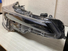 Laden Sie das Bild in den Galerie-Viewer, Frontscheinwerfer Toyota Corolla 81110-02X10 Full LED Rechts Headlight SCH9465989255nc