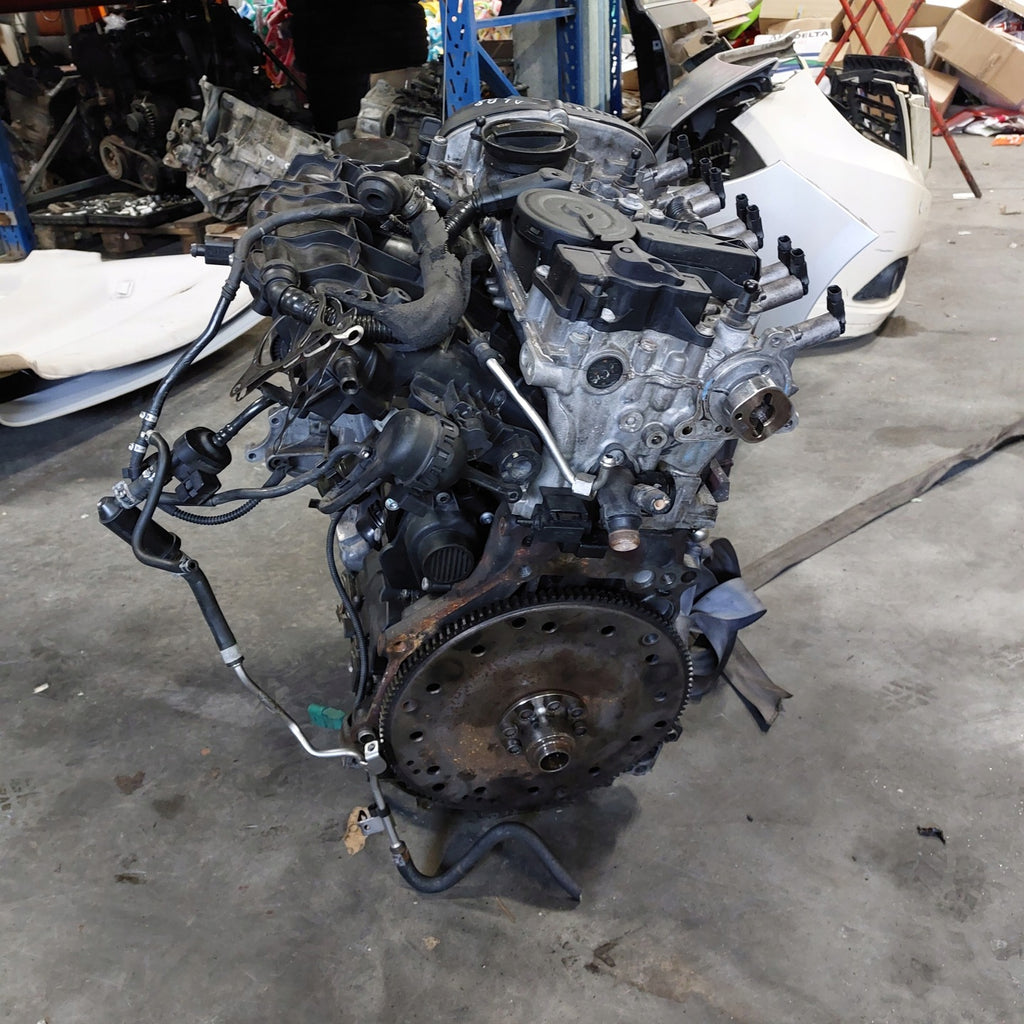 Motor Audi A4 B8 CDN 2.0 TFSI Benzin Engine Unkomplett