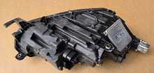 Laden Sie das Bild in den Galerie-Viewer, Frontscheinwerfer Skoda Octavia I 5E4941015A Links Scheinwerfer Headlight SCH7000294165wo