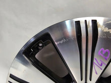 Laden Sie das Bild in den Galerie-Viewer, 1x Alufelge 18 Zoll 7.5&quot; 5x112 53 5ET A2434010100 Mercedes-Benz Eqa Eqb