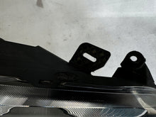 Load image into Gallery viewer, Frontscheinwerfer Ford Fiesta C1BB-13W029-AC Rechts Scheinwerfer Headlight SCH2201032755mc