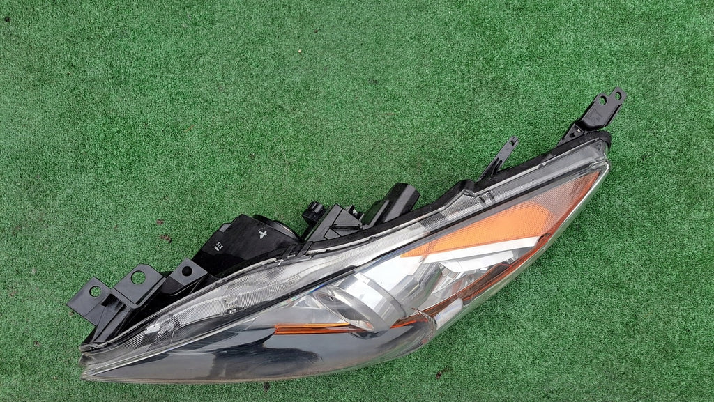 Frontscheinwerfer Mazda III 100-41345 Links Scheinwerfer Headlight